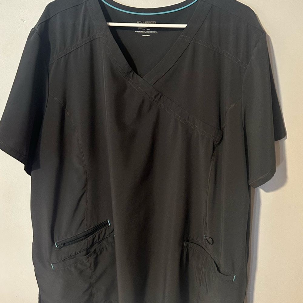 Scrub shirt size 3X